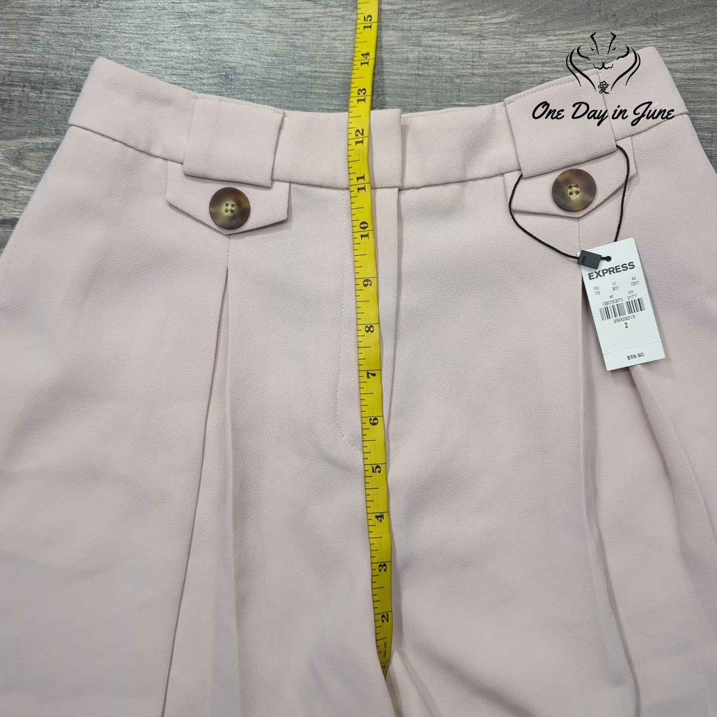 Express Shortie Extreme High Rise Shorts Size 2