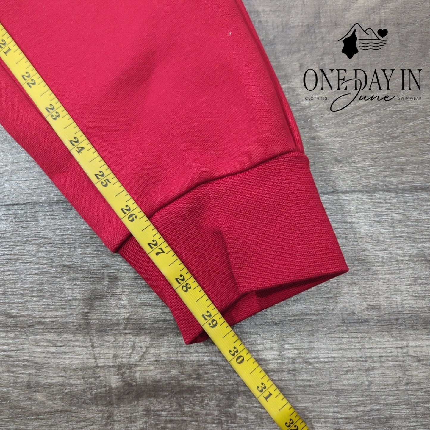 Nike Slim Fit Tapered Leg Jogger Pants Size M