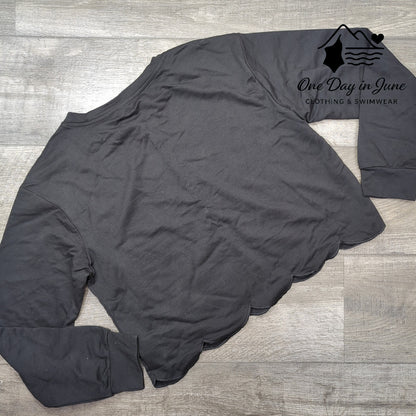 Romwe Scallop Edge Long Sleeve Sweatshirt Size XL