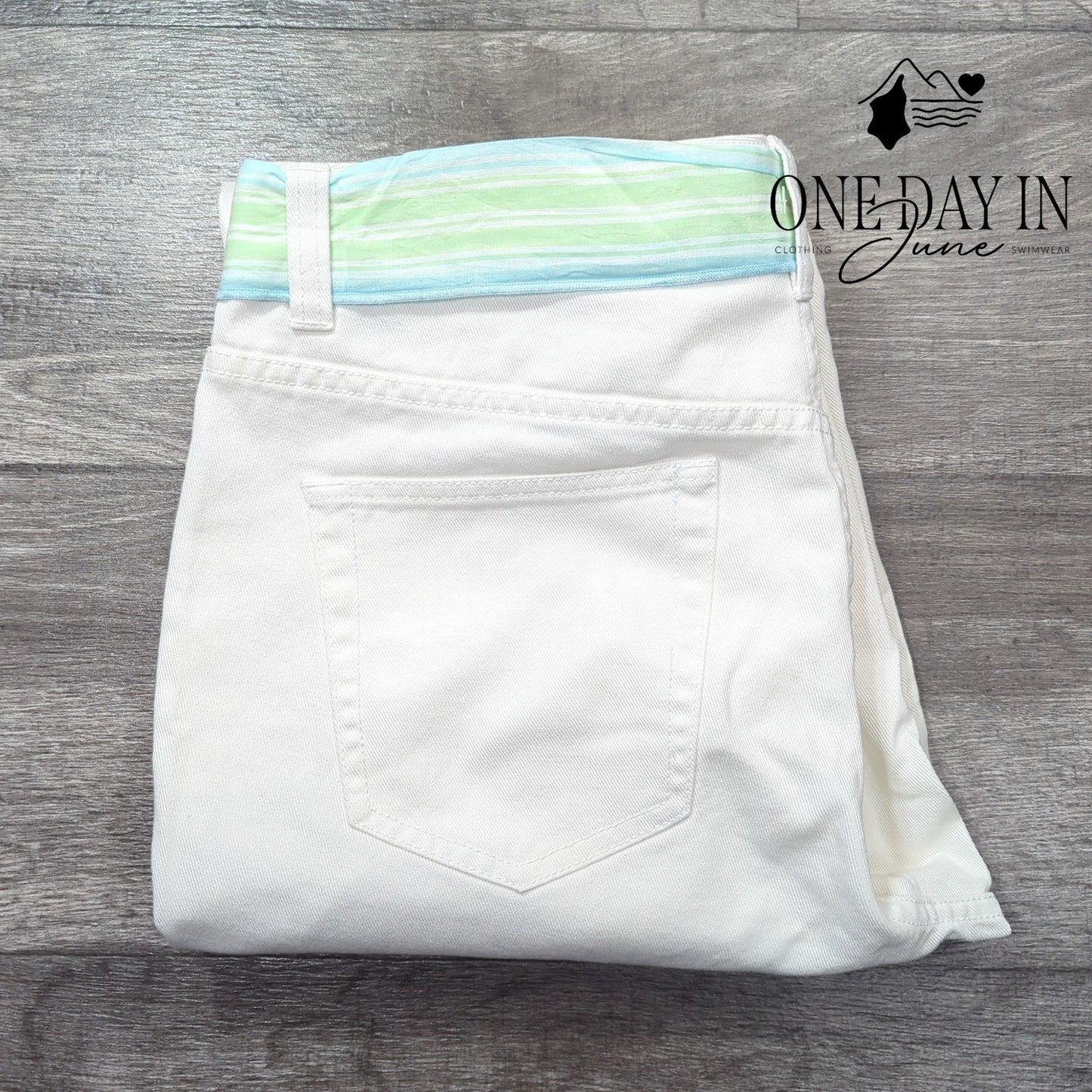 Tommy Hilfiger Embroidered Crop Jeans Size 14