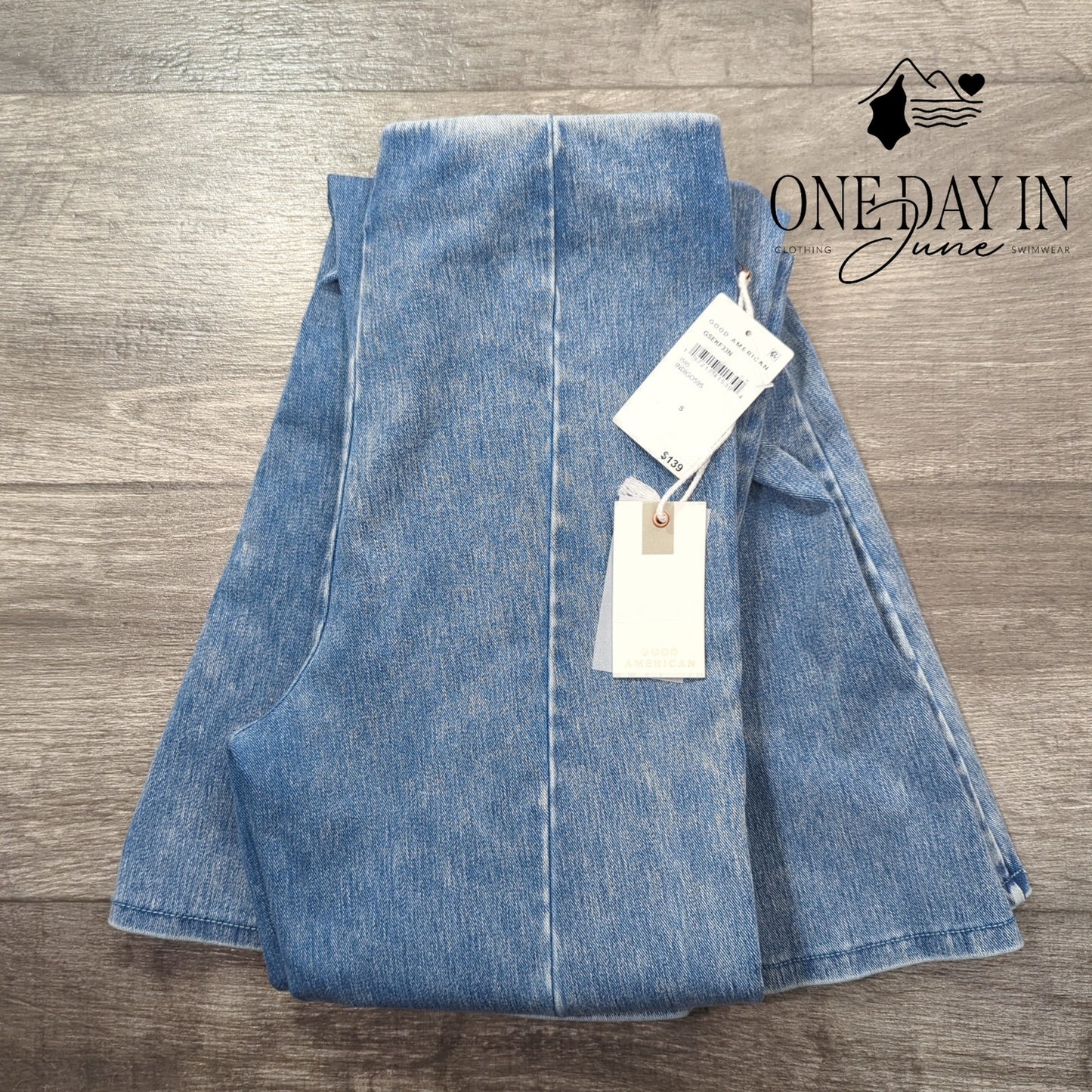 Good American High Rise Flare Jeans Size S