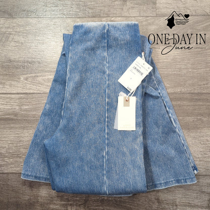 Good American High Rise Flare Jeans Size S