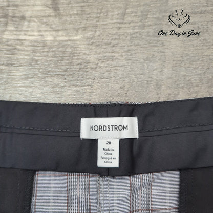 Nordstrom Plus Size Straight Leg Dress Pants Size 20