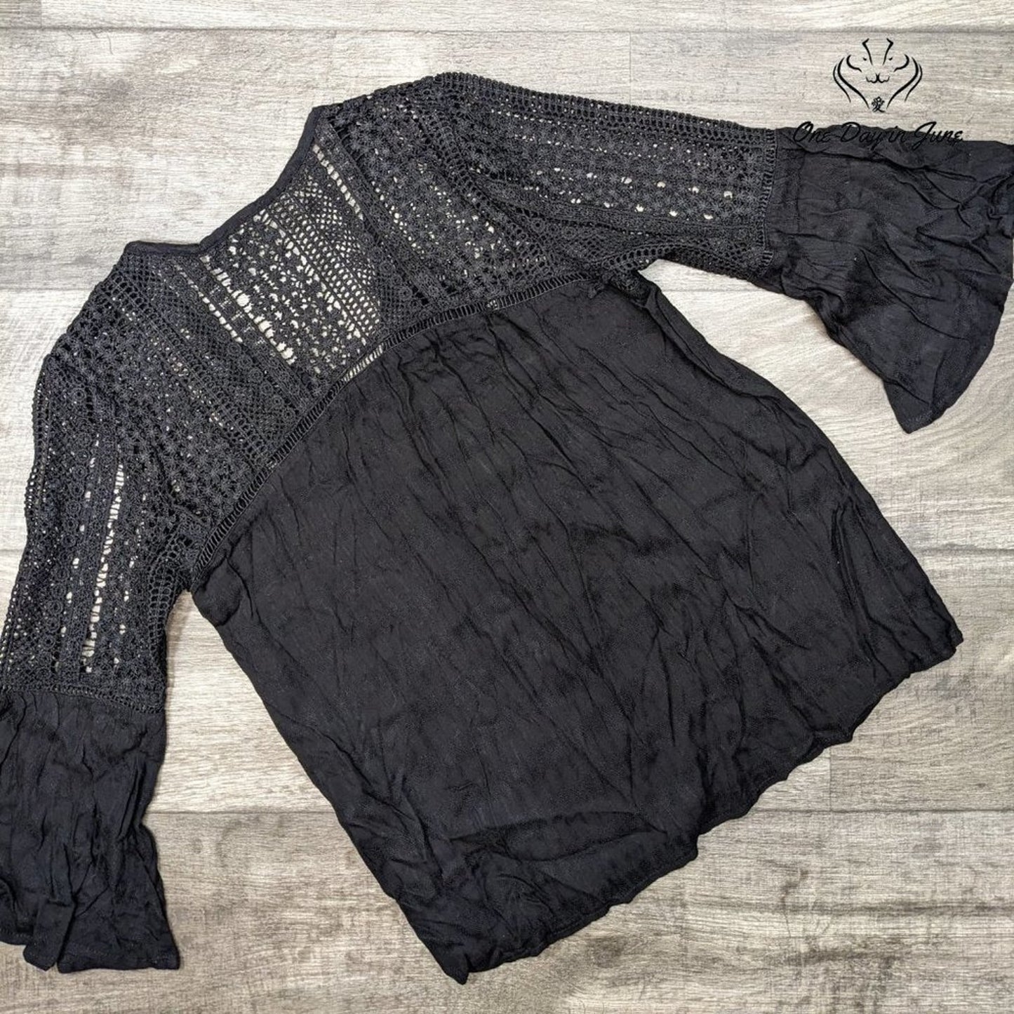 Romwe Bell Sleeve Crochet Shoulder Button Down Top Size S