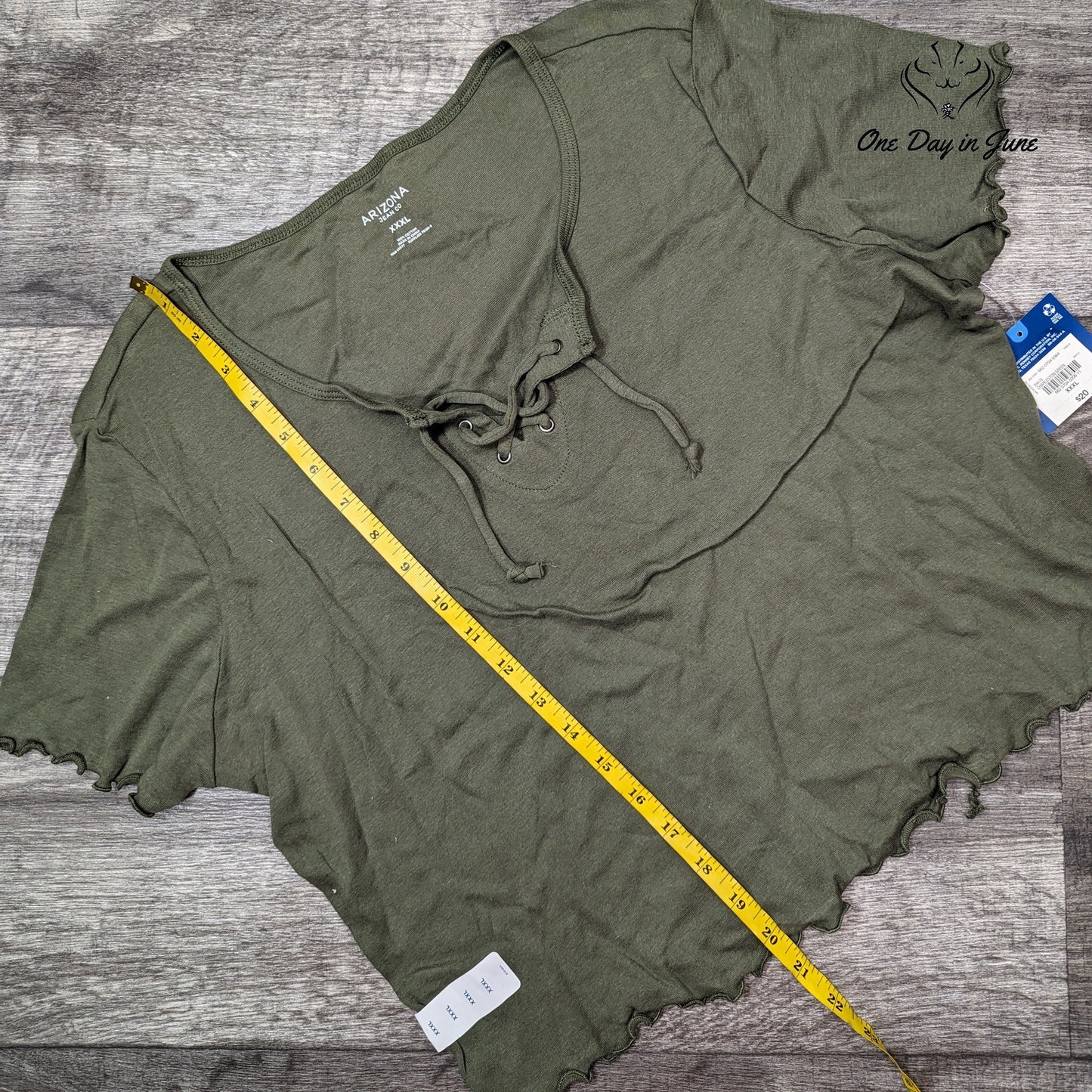 Arizona Jean Co. Short Sleeve Lettuce Edge Top Size XXXL