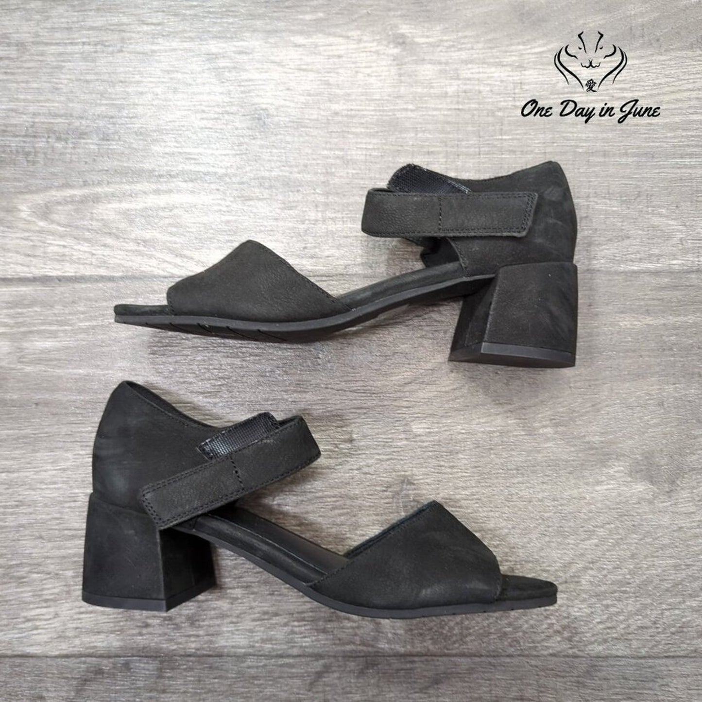 Eileen Fisher Block Heel Ankle Strap Heels Size 5.5