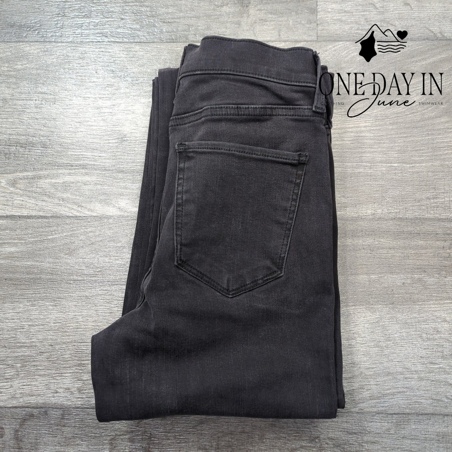 Lucky Brand High Rise Boot Jeans Size 2