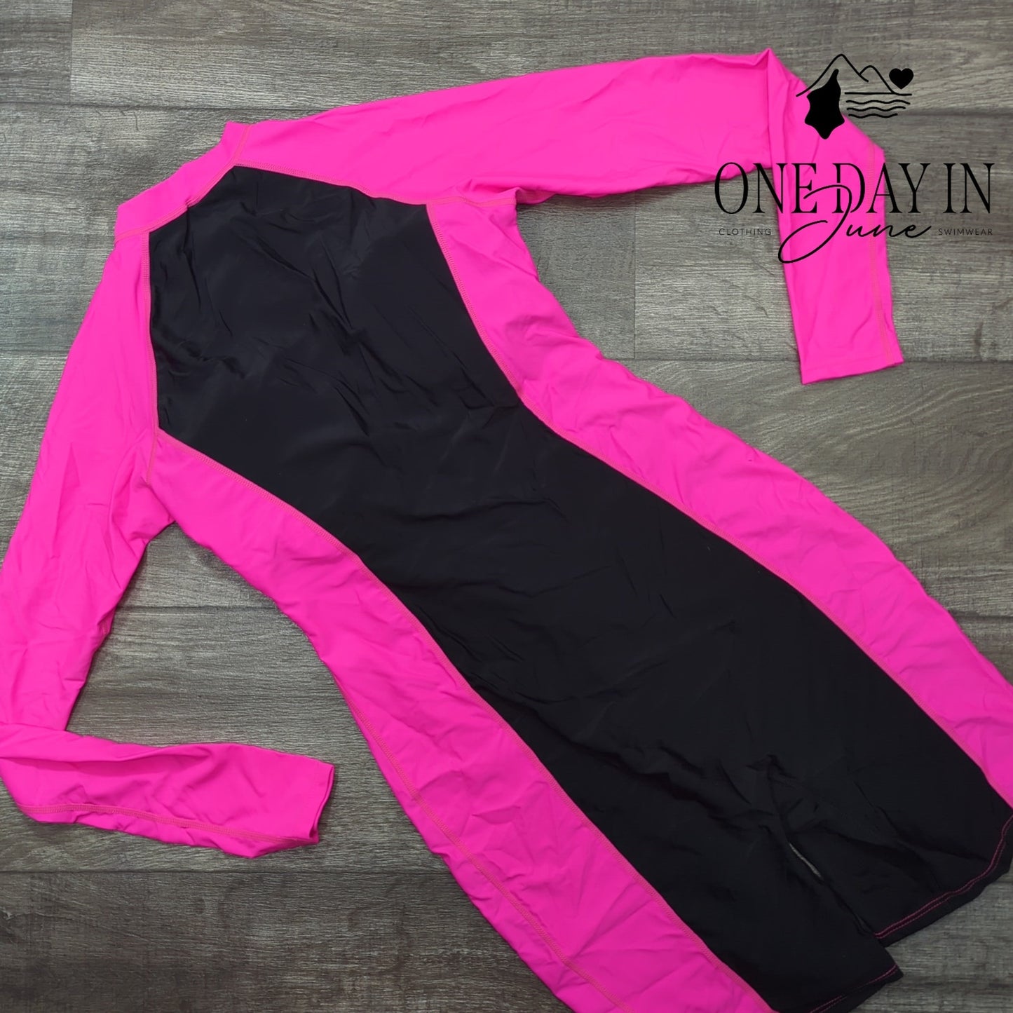 Adisputent Long Sleeve Rashguard One Piece Swimsuit Size M