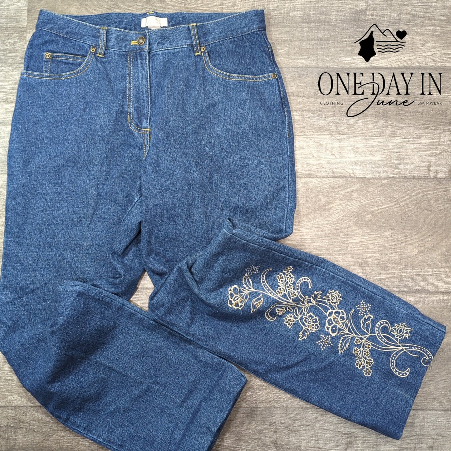 Christopher & Banks Embroidered Hemmed Straight Leg Jeans Size 12