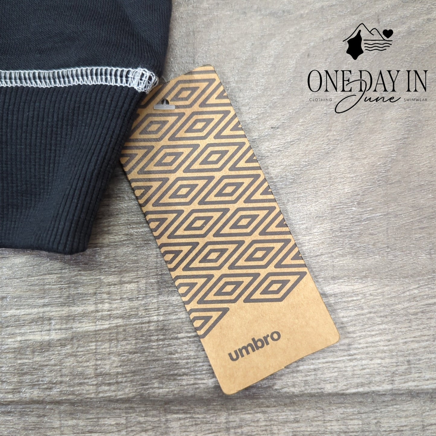 Umbro Pullover Sweatshirt Size M (10/12)