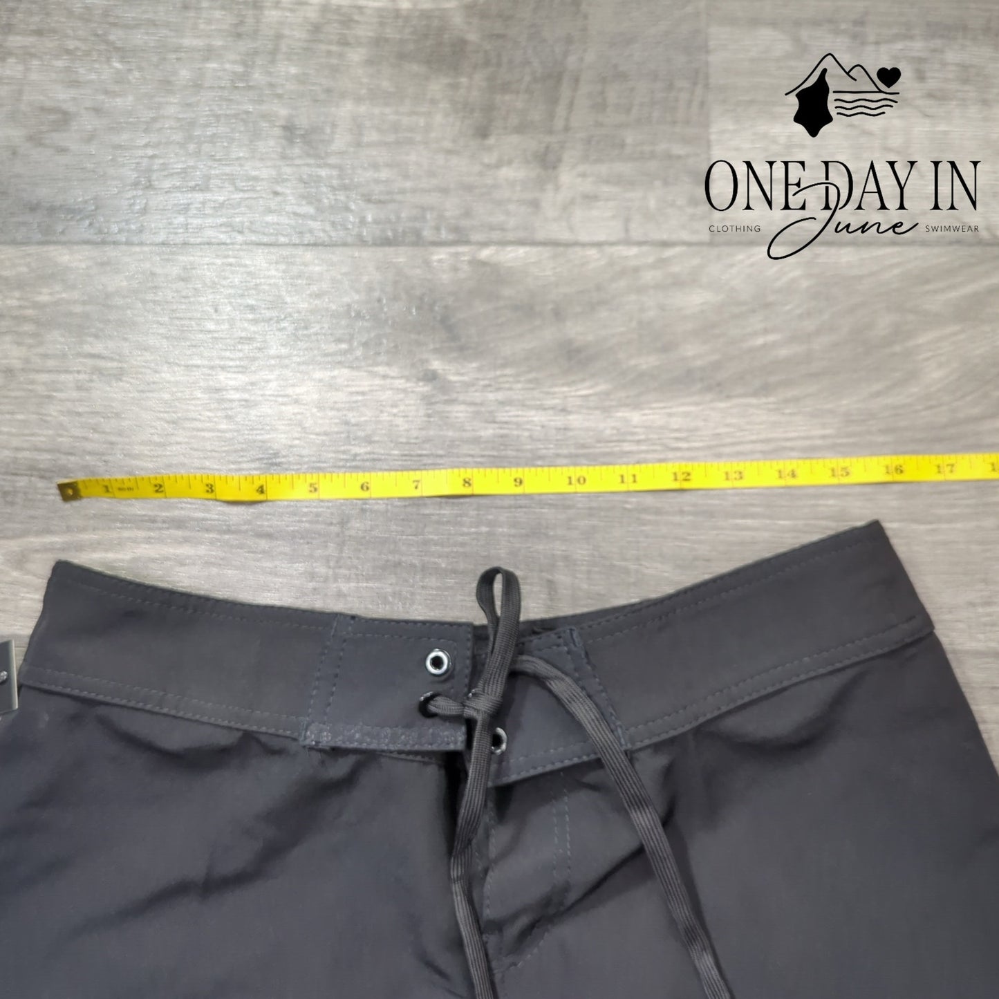 Burnside 360 Swim Shorts Size M