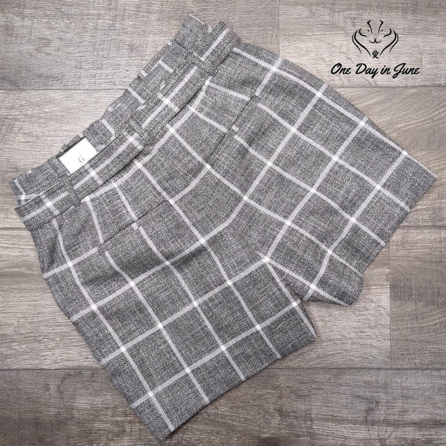White House Black Market 5" Tie Waist Shorts Size 6