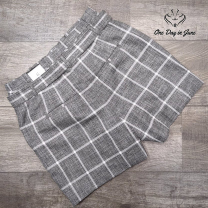 White House Black Market 5" Tie Waist Shorts Size 6