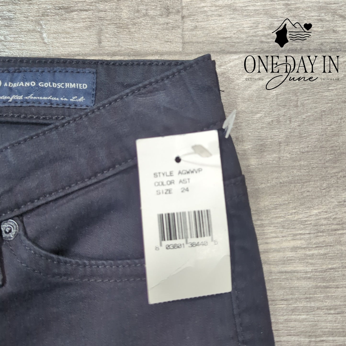 AG Adriano Goldschmied The Premier Skiiny Straight Jeans Size 00