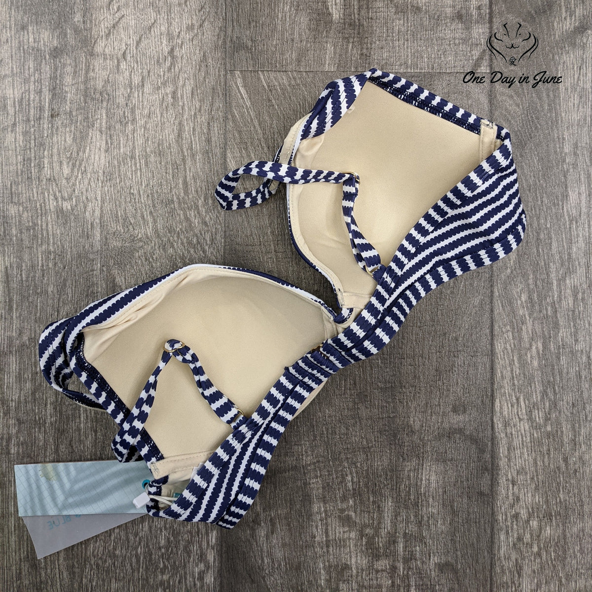 Coastal Blue Underwire Padded Bikini Top Navy White Stripe NWT Size Size M