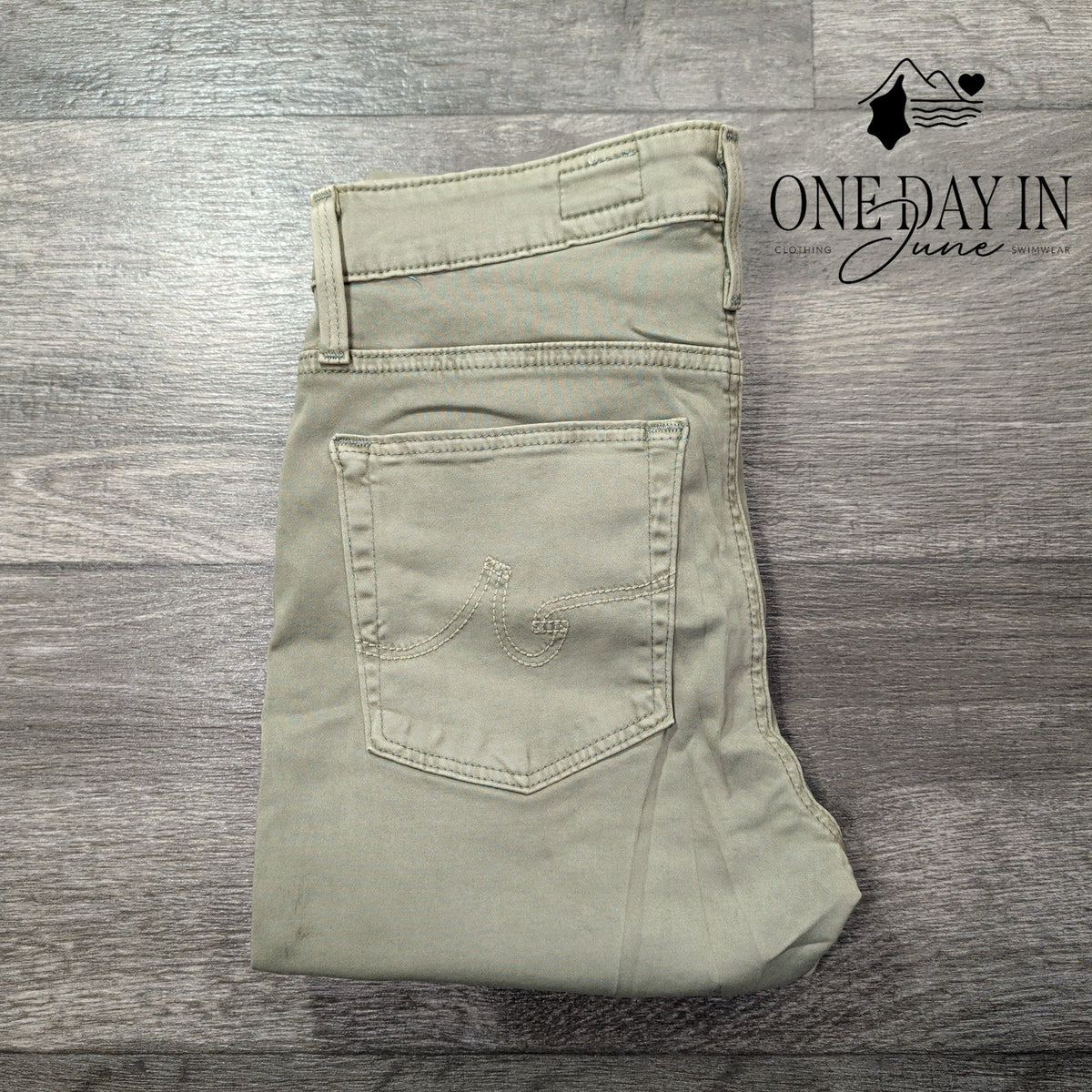 AG Adriano Goldschmied Farrah Skinny Ankle Jeans Sage Green NWT Size 2 (26)