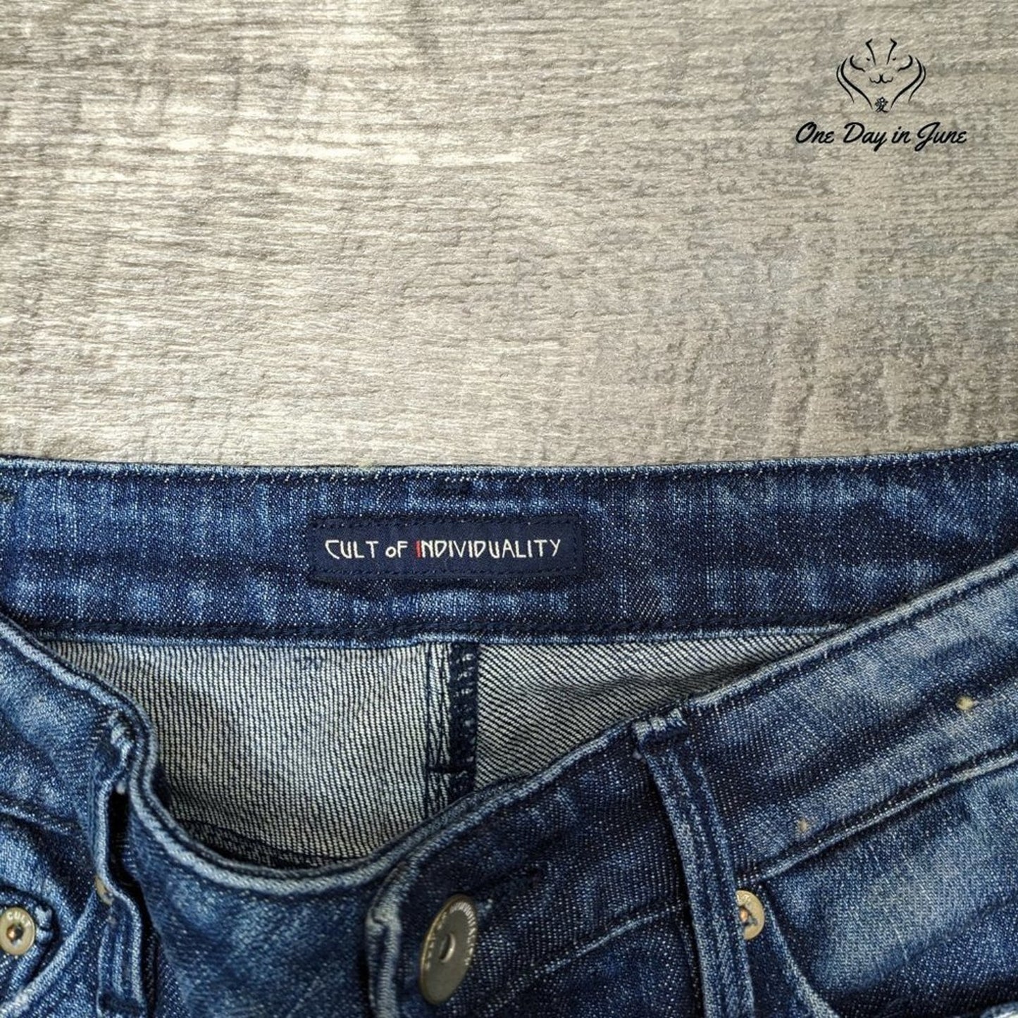 Cult of Individuality Zen Mid Rise Skinny Jeans Size 26 (2)