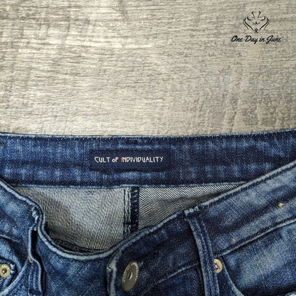 Cult of Individuality Zen Mid Rise Skinny Jeans Size 26 (2)