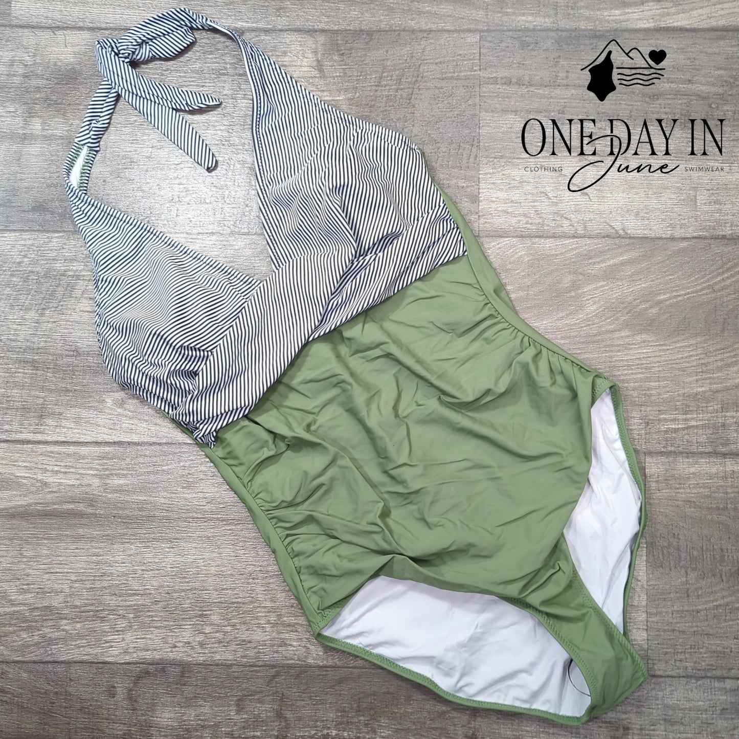 Aleumdr Twist Front Halter One Piece Swimsuit Size L