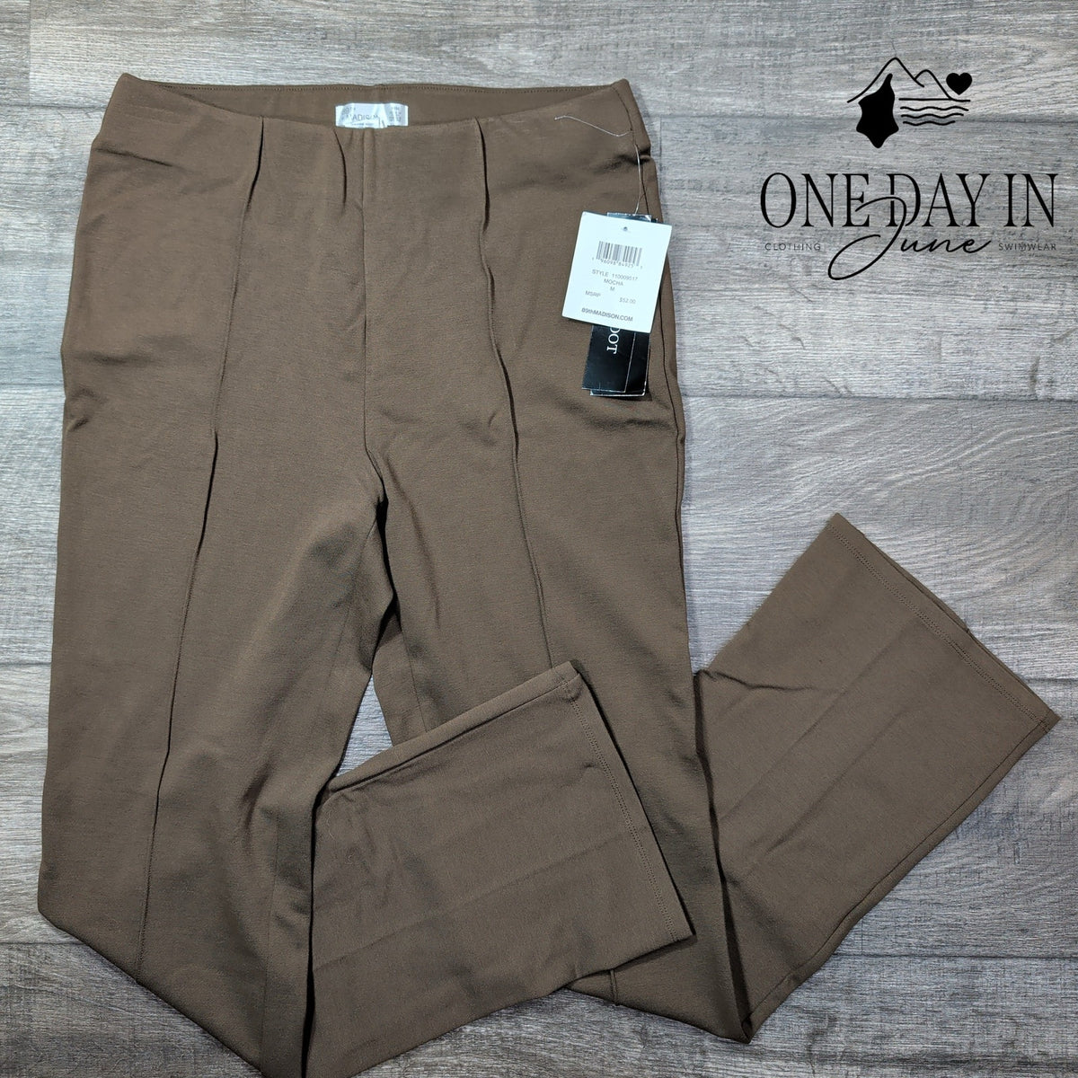 89th & Madison Barely Boot Comfort Waist Pants Size M Mocha Brown NWT Size M