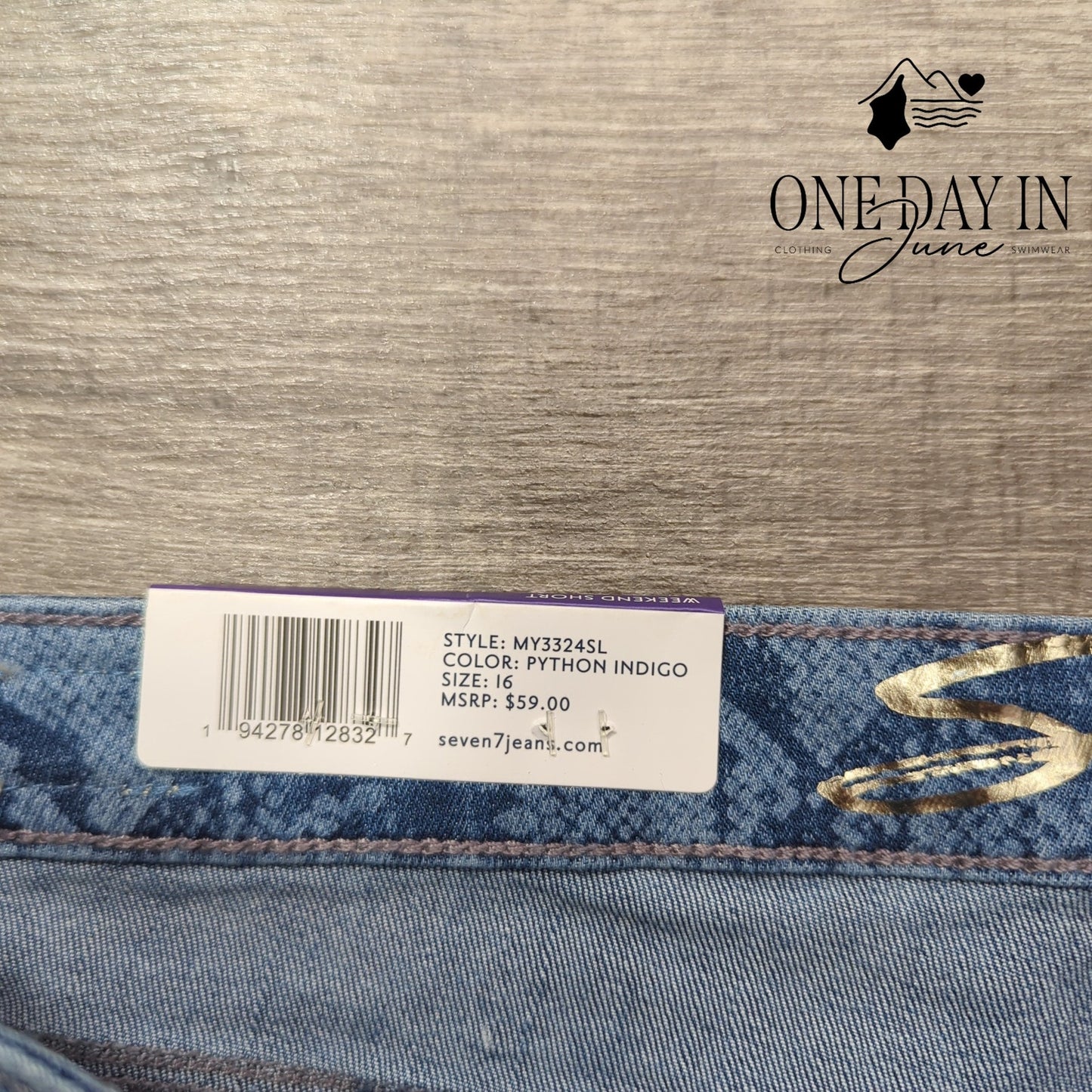 Seven7 5" Weekend Shorts Size 16
