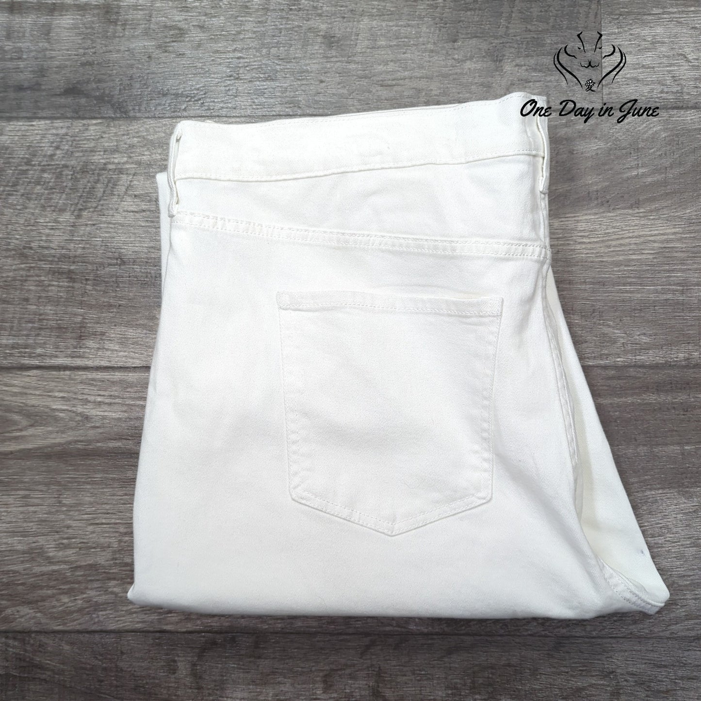 Jessica Simpson Plus Size Boyfriend Jeans Size 20W