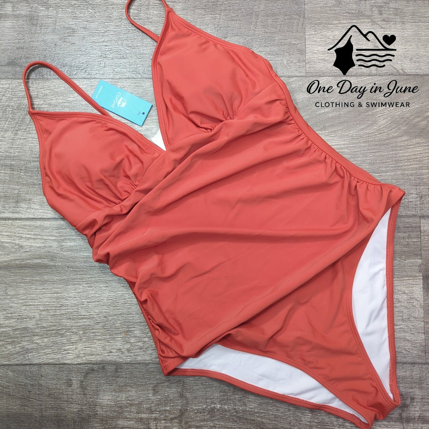 Cupshe V Neck On Piece Swimsuit Size L