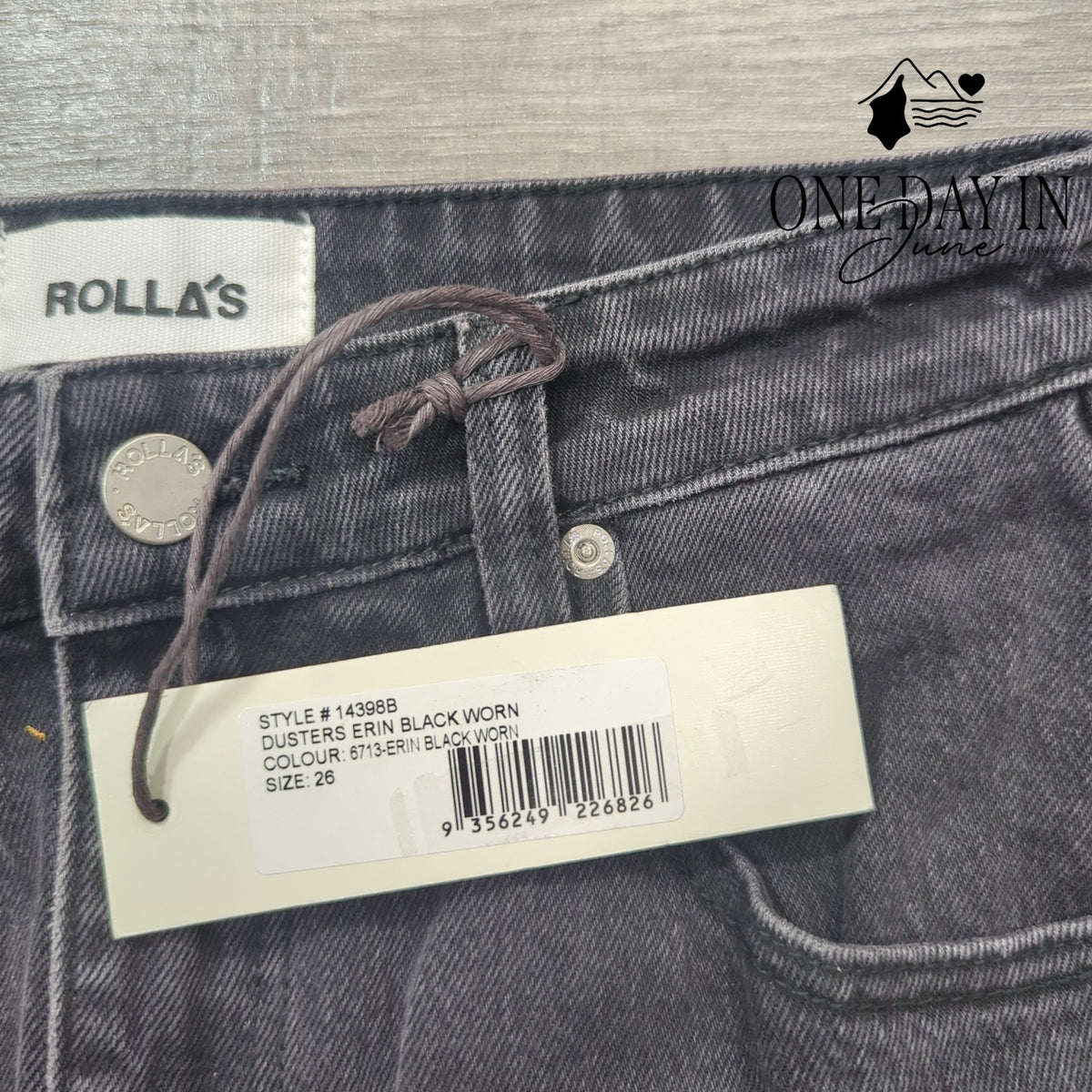 Rolla's Erin Dusters High Rise Slim Distressed Jeans Black NWT Size 2 (26)