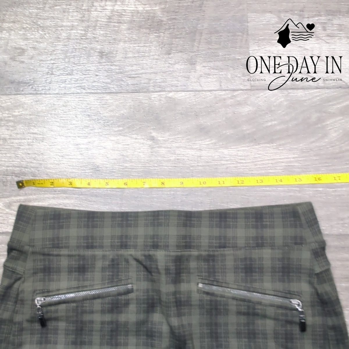 Liverpool Company Plaid Pencil Skirt Olive Black Zip Pockets Size 6