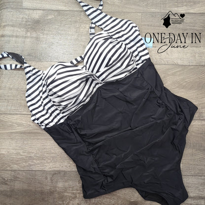 Yonique Plus Size Twist Front One Piece Swimsuit Size 28W