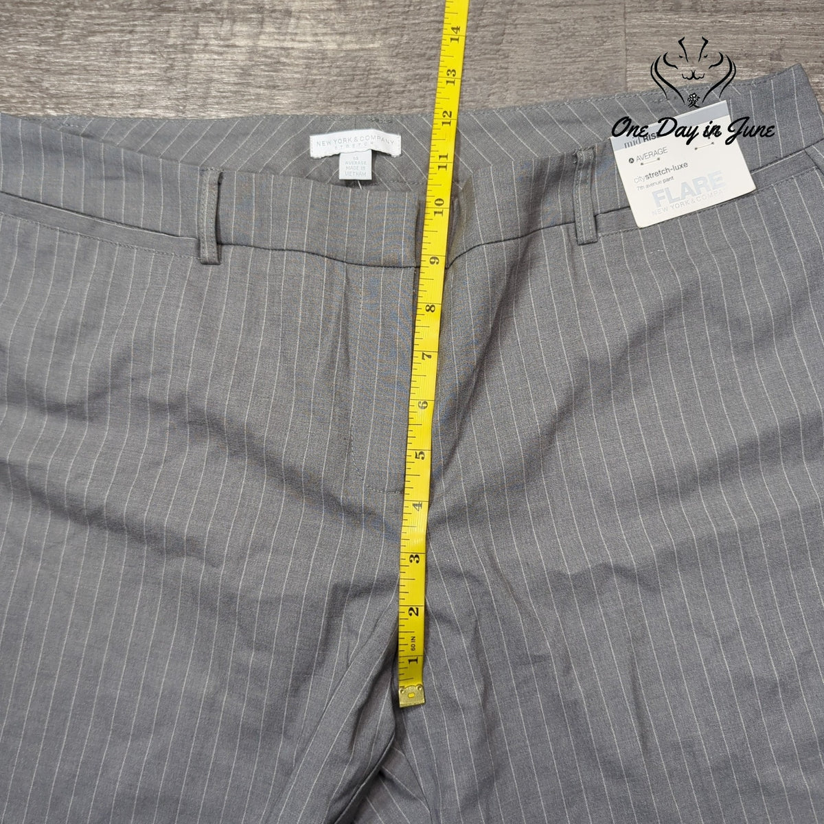 New York & Company City Stretch Luxe Flare Pants Gray Pinstripe NWT Size 14