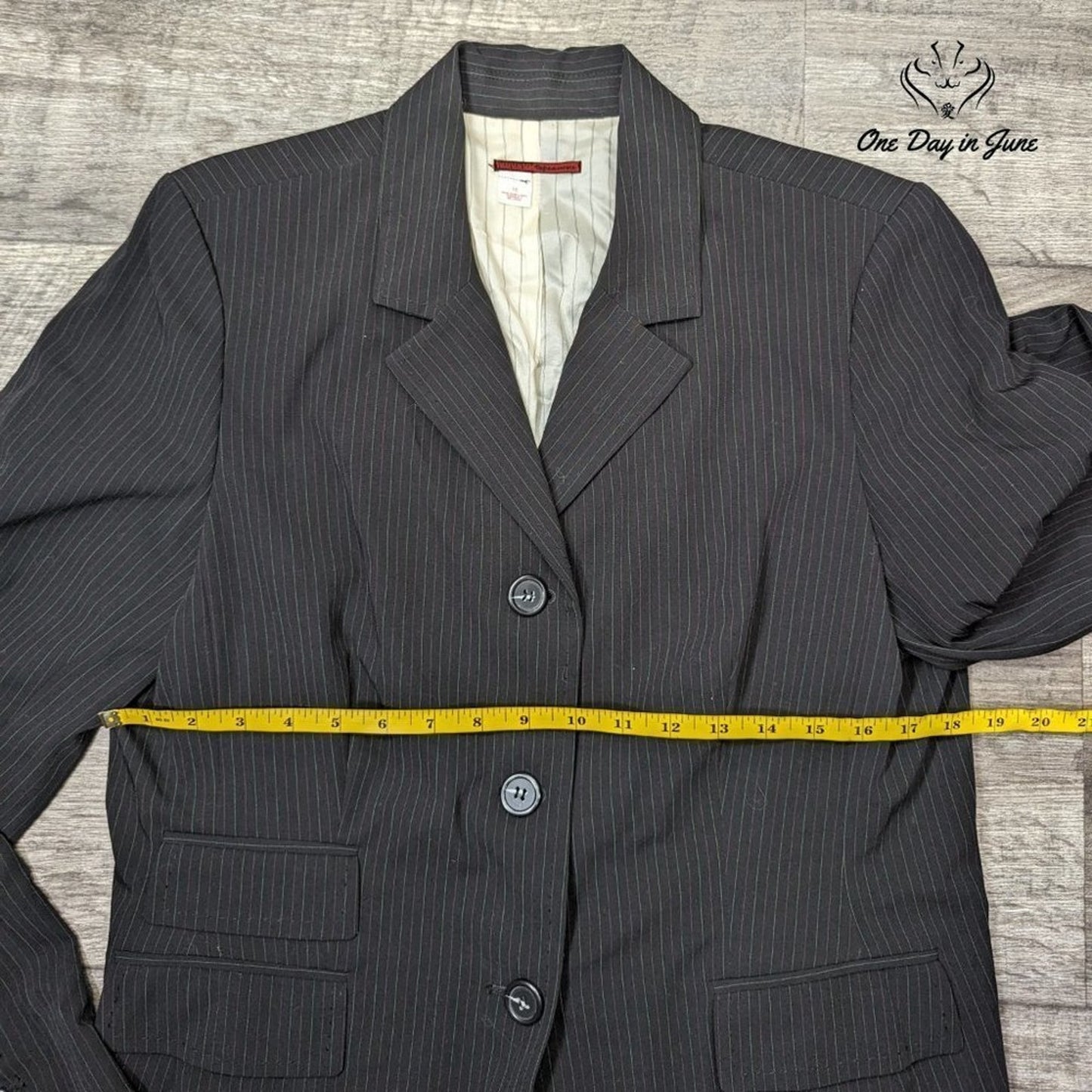 Tapemeasure Pin Stripe 3 Button Blazer Size 16