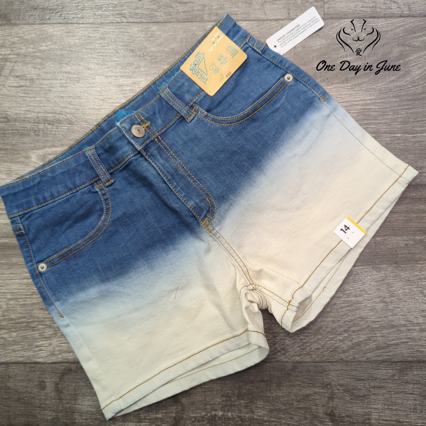 There Abouts High Rise Shortie Shorts Size 14