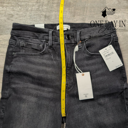 Good American Good Legs Skinny Jeans Black NWT Size 4