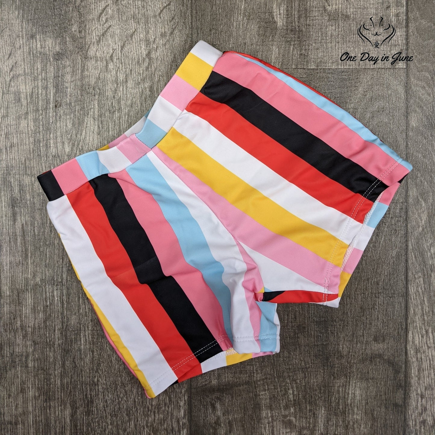 Iffei Swimwear Shorts Size 3