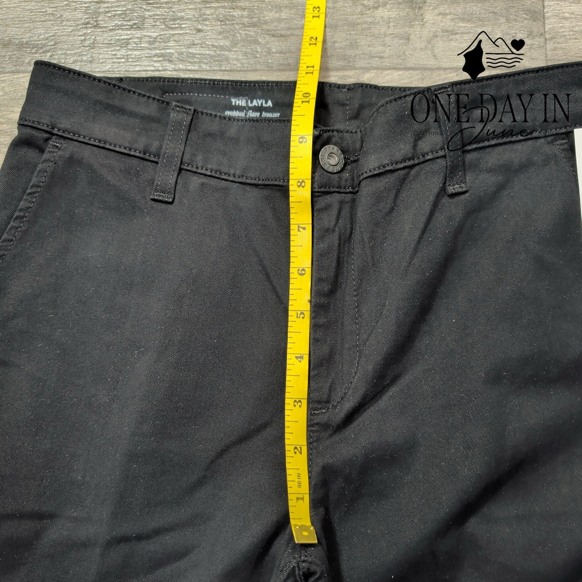 AG Adriano Goldschmied The Layla Cropped Flare Trouser Pants Black NWT Size 4
