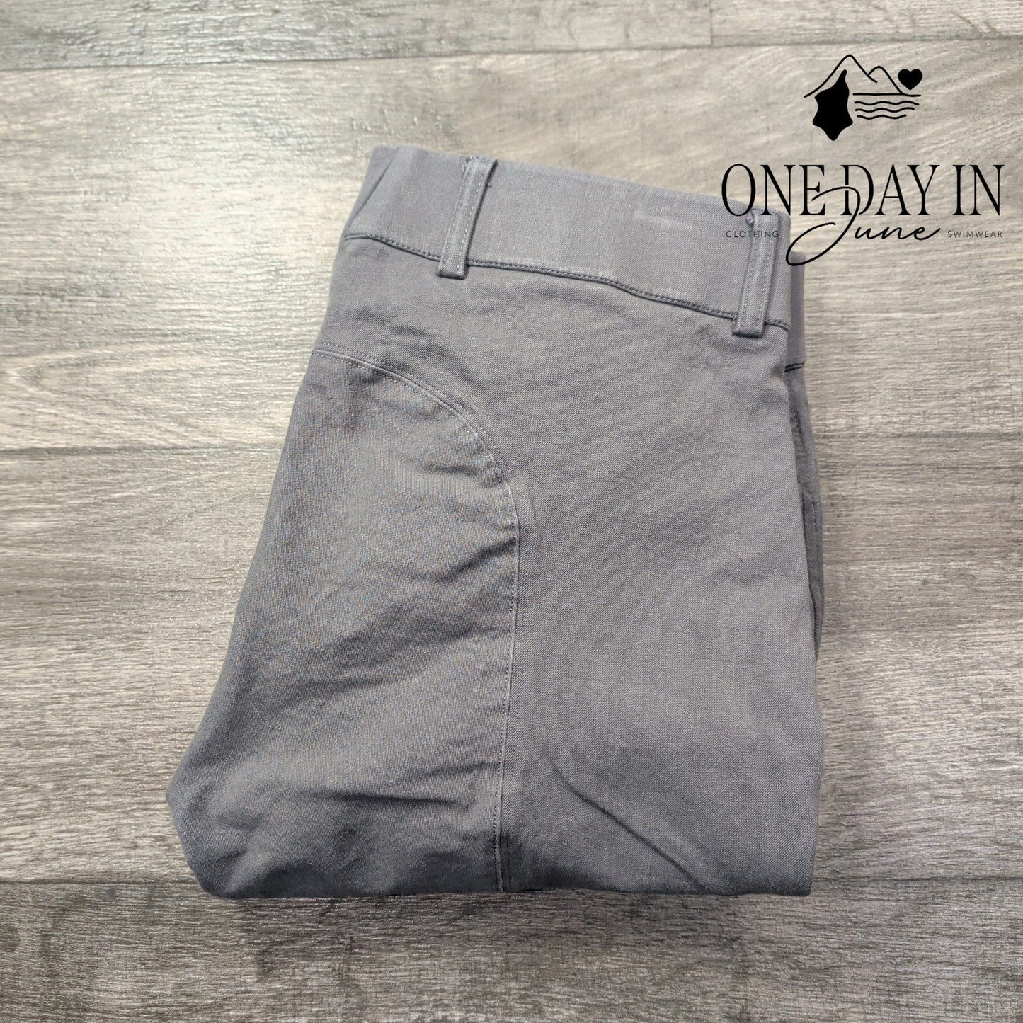 Ariat Riding Breeches Gray Suede Knee Patch Equestrian Pants Size 16 (32)