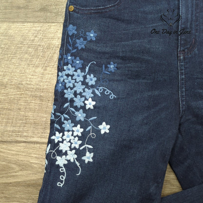 Karen Kane Embroidered Ankle Jeans Size 6