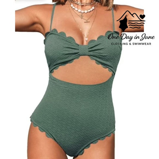 Cupshe Scallop Edge Textured Cut Out One Piece Swimsuit Size M