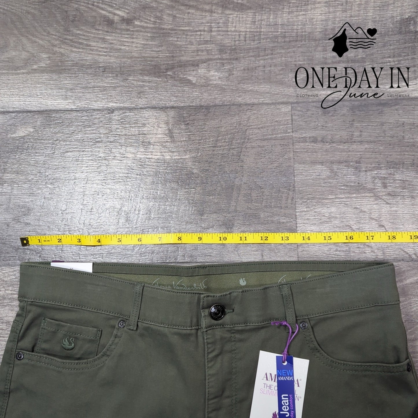 Gloria Vanderbilt Amanda Slimming Jeans Size 14