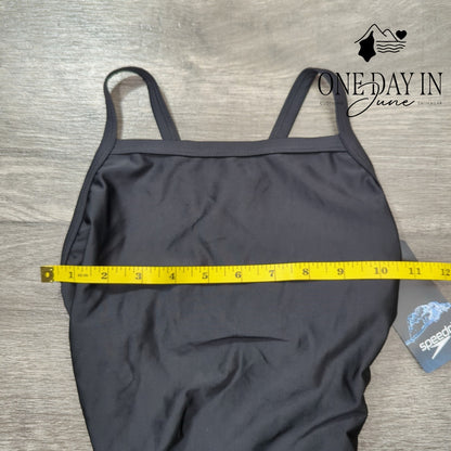 Speedo Sport Training One Piece Swimsuit Size 28 (M)