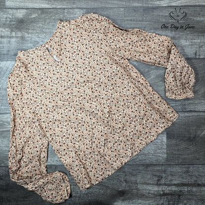 A.n.a Floral Long Sleeve Top Size XS