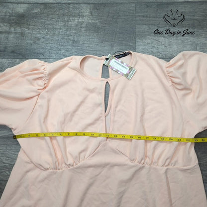 Boohoo Plus Keyhole Puff Sleeve Peplum Top Blush Pink Cutout NWT Size 22