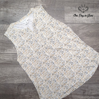 Liz Claiborne Petite Sleeveless Button Front Blouse Geometric Print PM Size PM