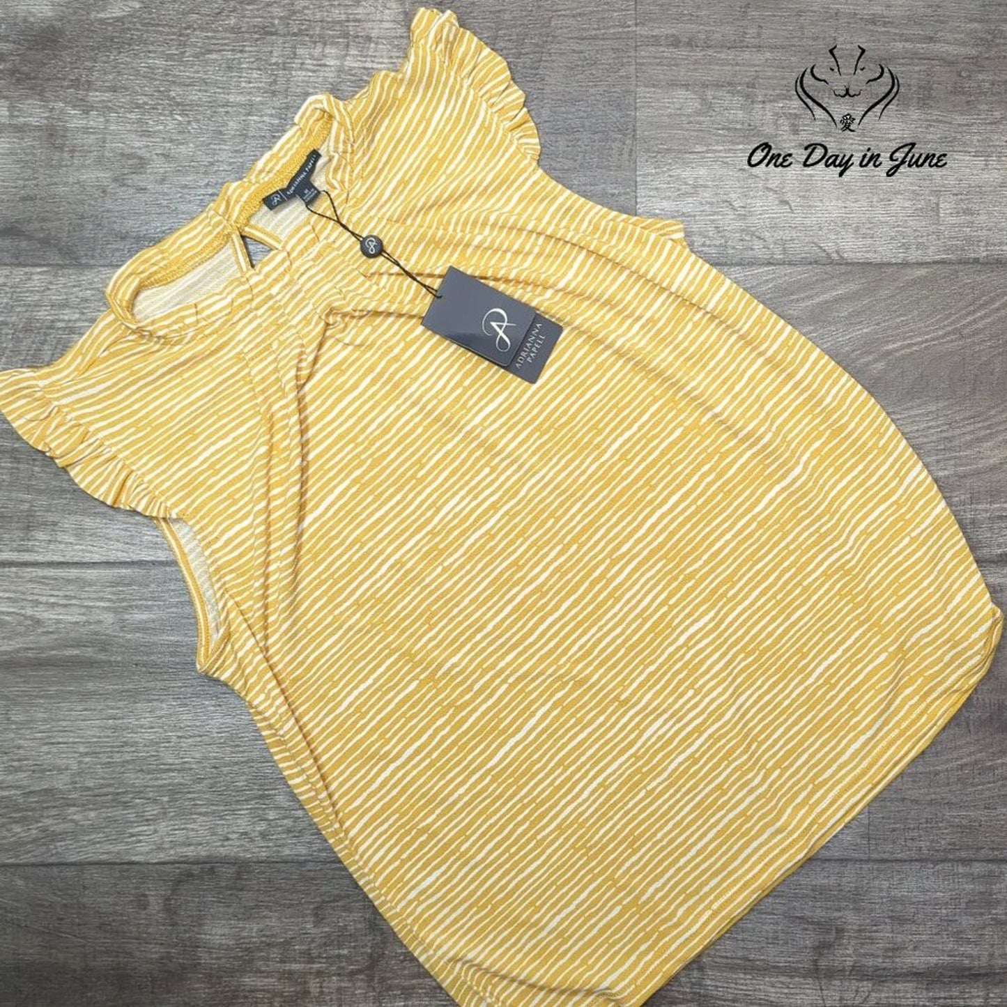 Adrianna Papell Sleeveless Top Size M