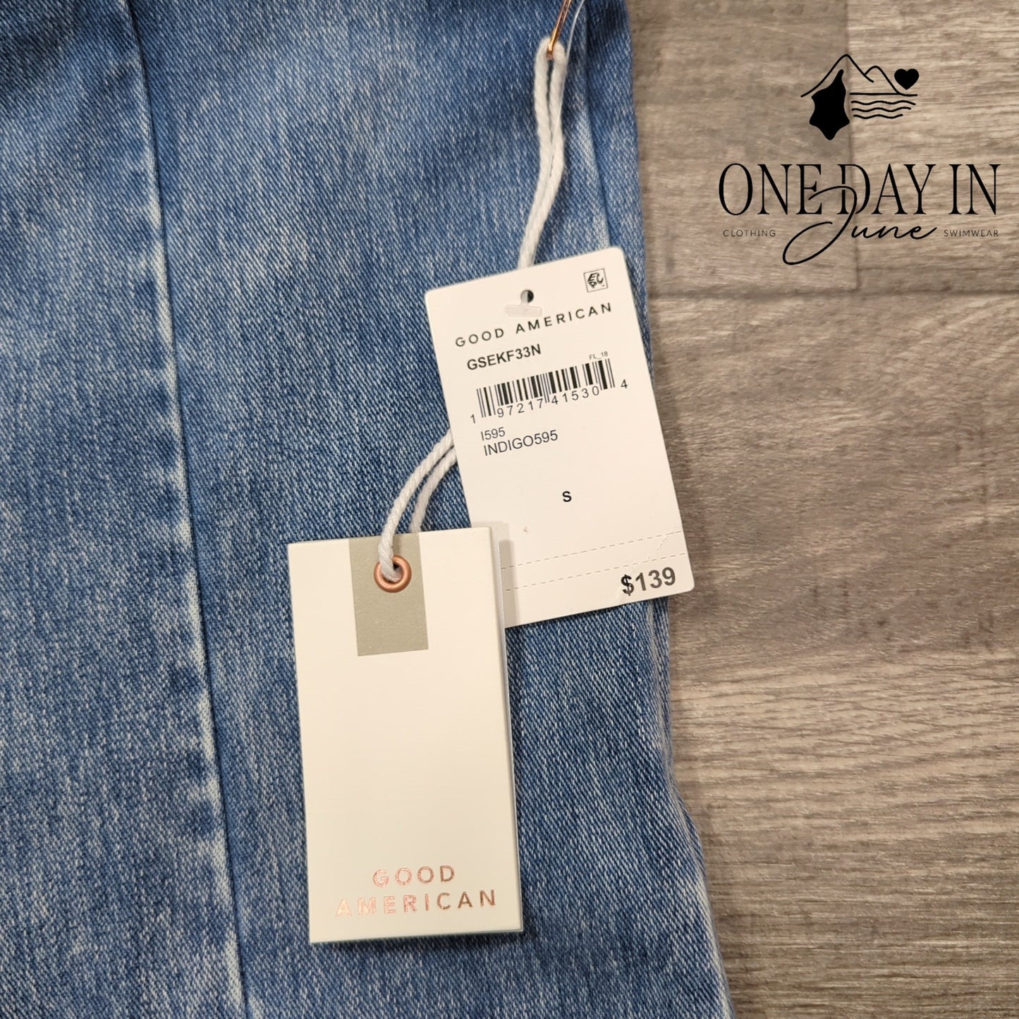 Good American High Rise Flare Jeans Size S