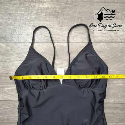 Cupshe V Neck Tummy Control One Piece Swimsuit Size S