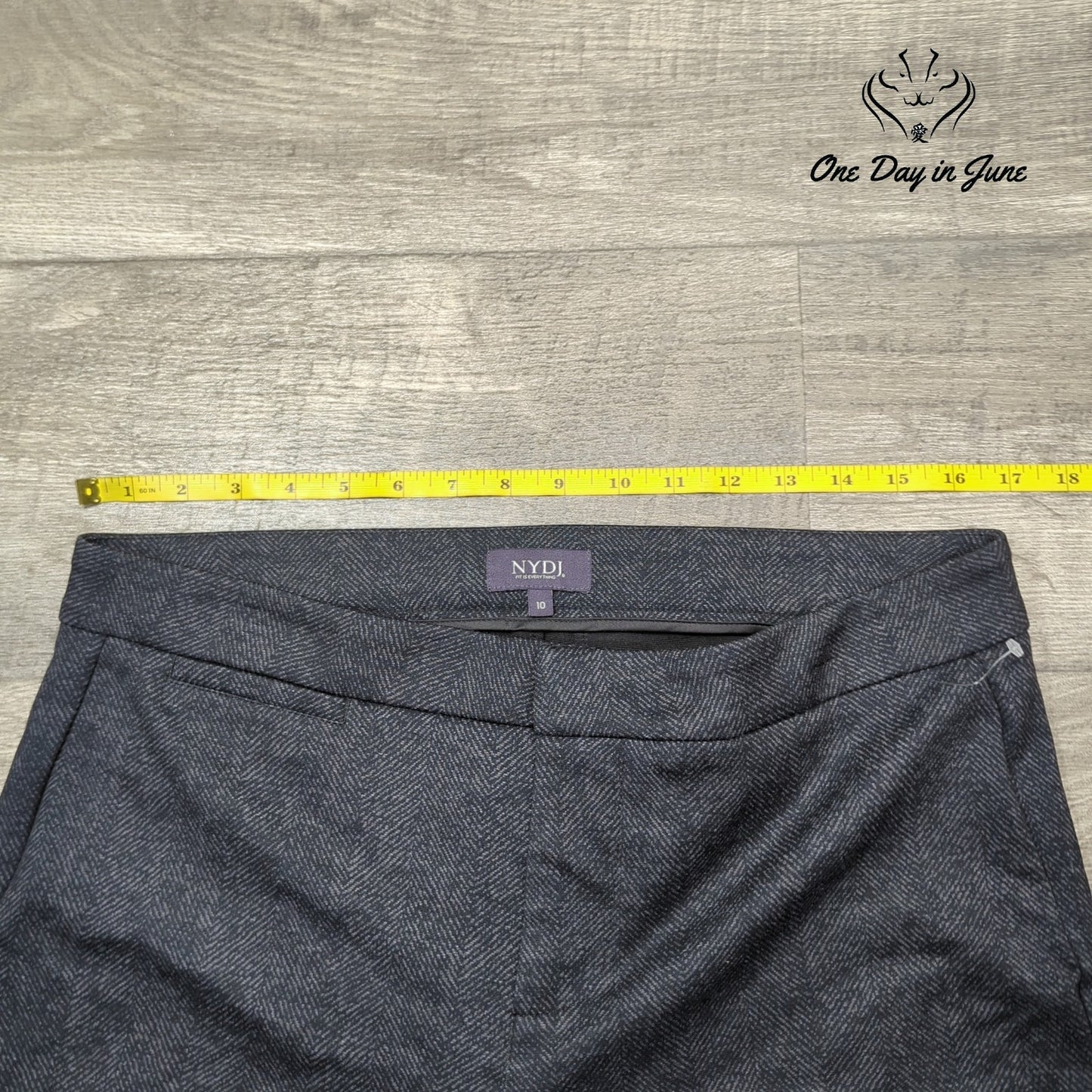 Not Your Daughter's Jeans Lift & Tuck Straight Leg Pants Size 10