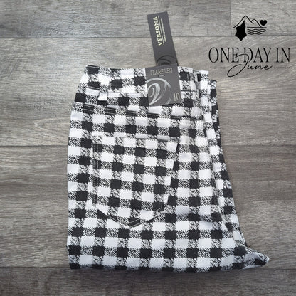 Versona Modern Flare Leg Jeans Women's Black White Gingham Plaid NWT Size 10