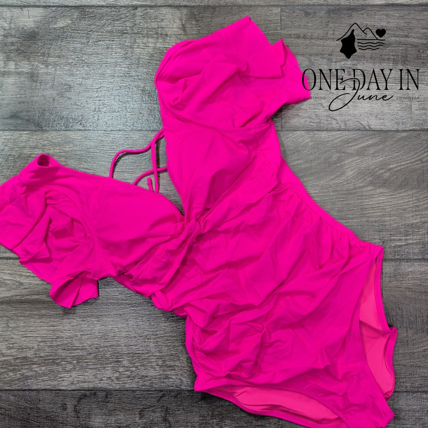 Blooming Jelly Twist Front Ruffle Lace Up Back One Piece Swimsuit Size M